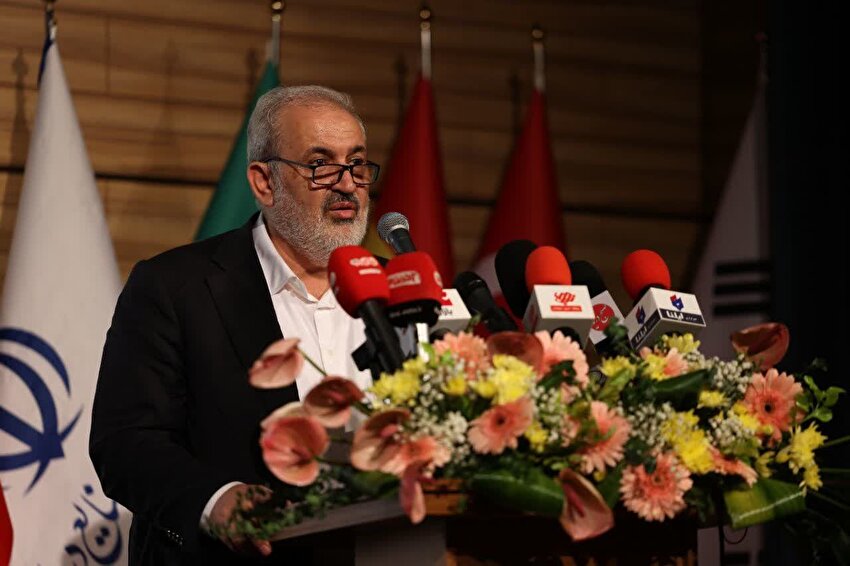 وزیر صمت: برای انتقال دو میلیارد مترمکعب آب دریا به کویر مرکزی ایران برنامه داریم
