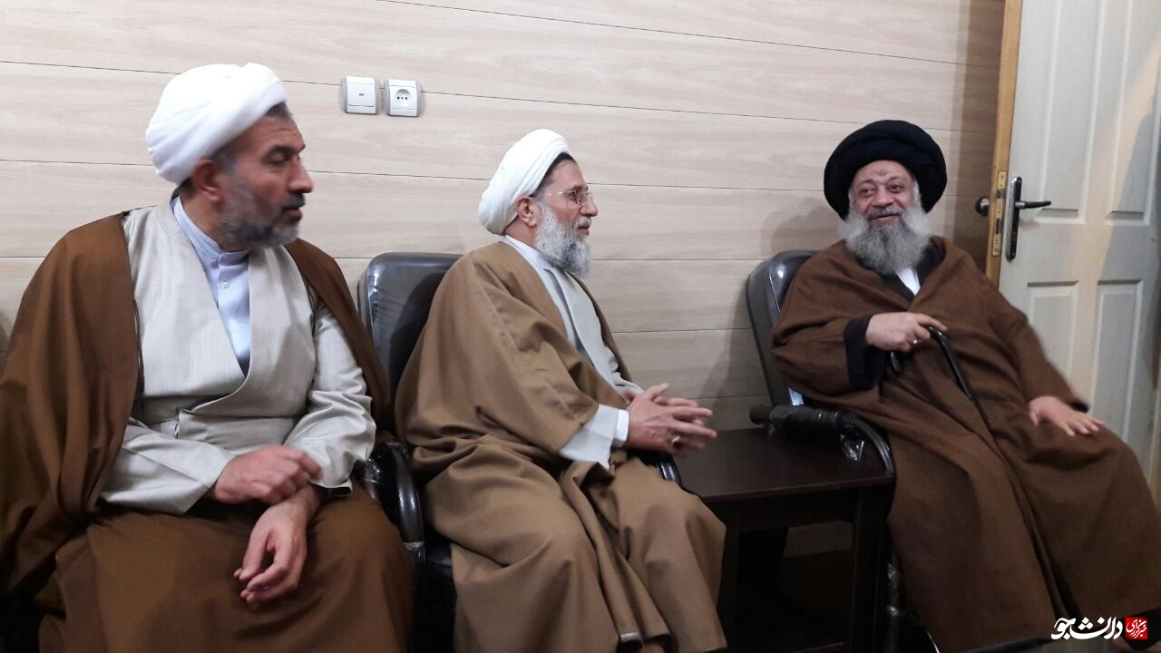 رئیس سازمان عقیدتی سیاسی ارتش با آِیت الله جزایری دیدار کرد
