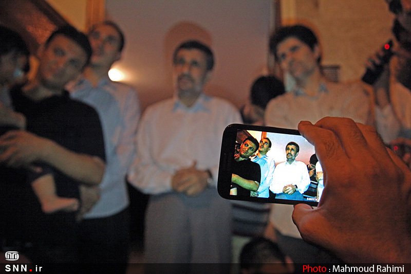 هم‌صدایی آمدنیوز و احمدی‌نژاد؛ رئیس‌جمهور سابق به‌دنبال چیست؟/ گزارش یک انحطاط!