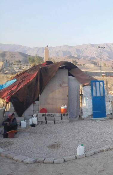 ساخت خانه توسط دانشجویان بوشهری برای خانواده کپر نشین