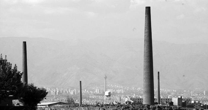دانشجویان «آتش به اختیار» در جنوب تهران چه می‌کنند؟/ فقر مطلق در انتهای خط سه