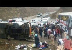 واژگونی اتوبوس گردشگران اصفهانی در گردنه حیران +عکس