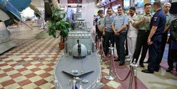 وابستگان نظامی خارجی از نمایشگاه دستاوردهای صنعت دفاعی بازدید کردند