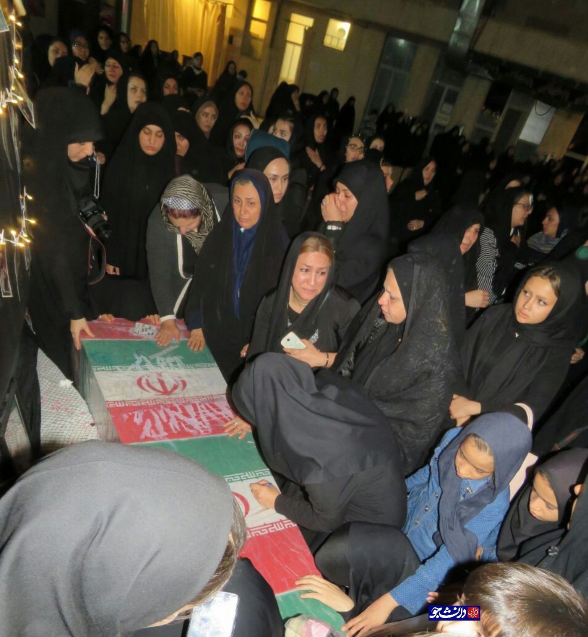 دانشگاهیان دانشگاه فاطمیه شیراز میزبان شهید گمنام شدند