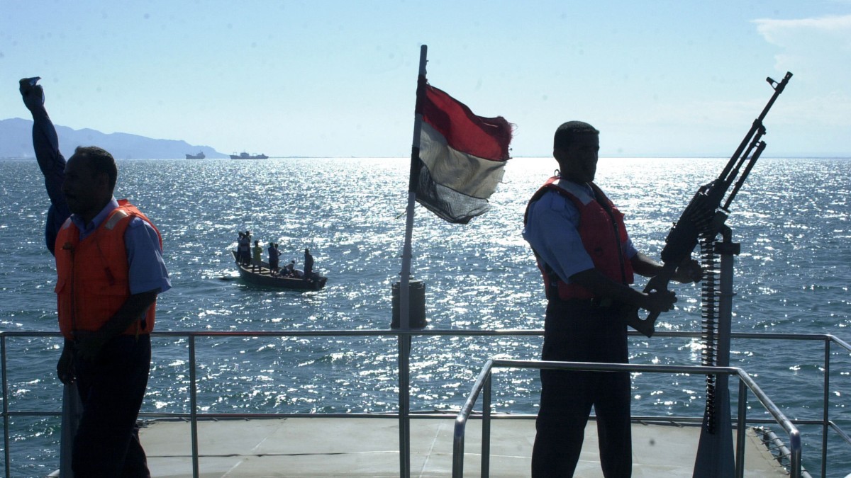 یمنی‌ها قایق جنگی متجاوزان را منهدم کردند/ هلاکت تمام سرنشینان