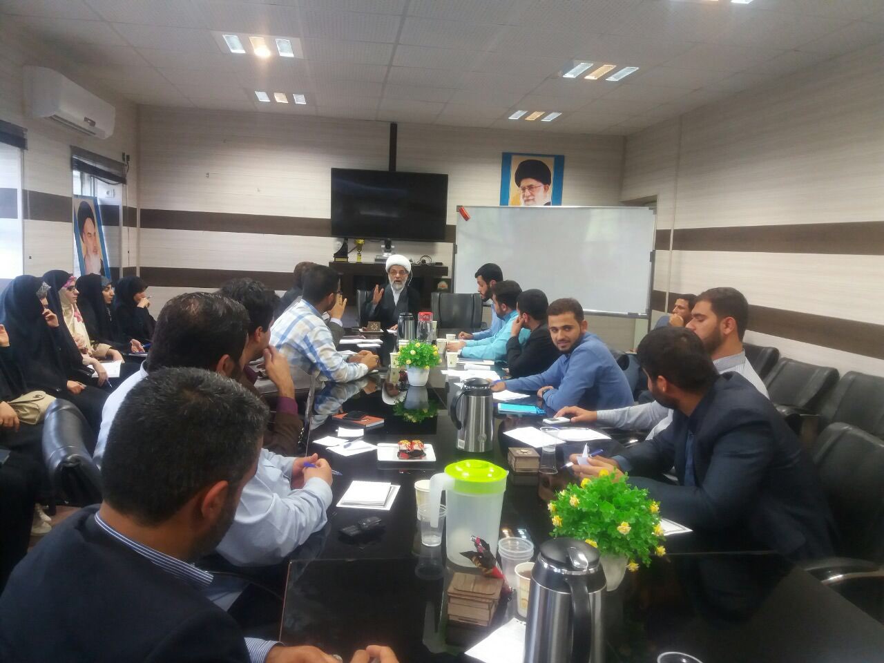 شورای هماهنگی بسیج دانشگاه های آزاد خوزستان در حال برگزاری است/ پیگیری مطالبات بحق مردم استان