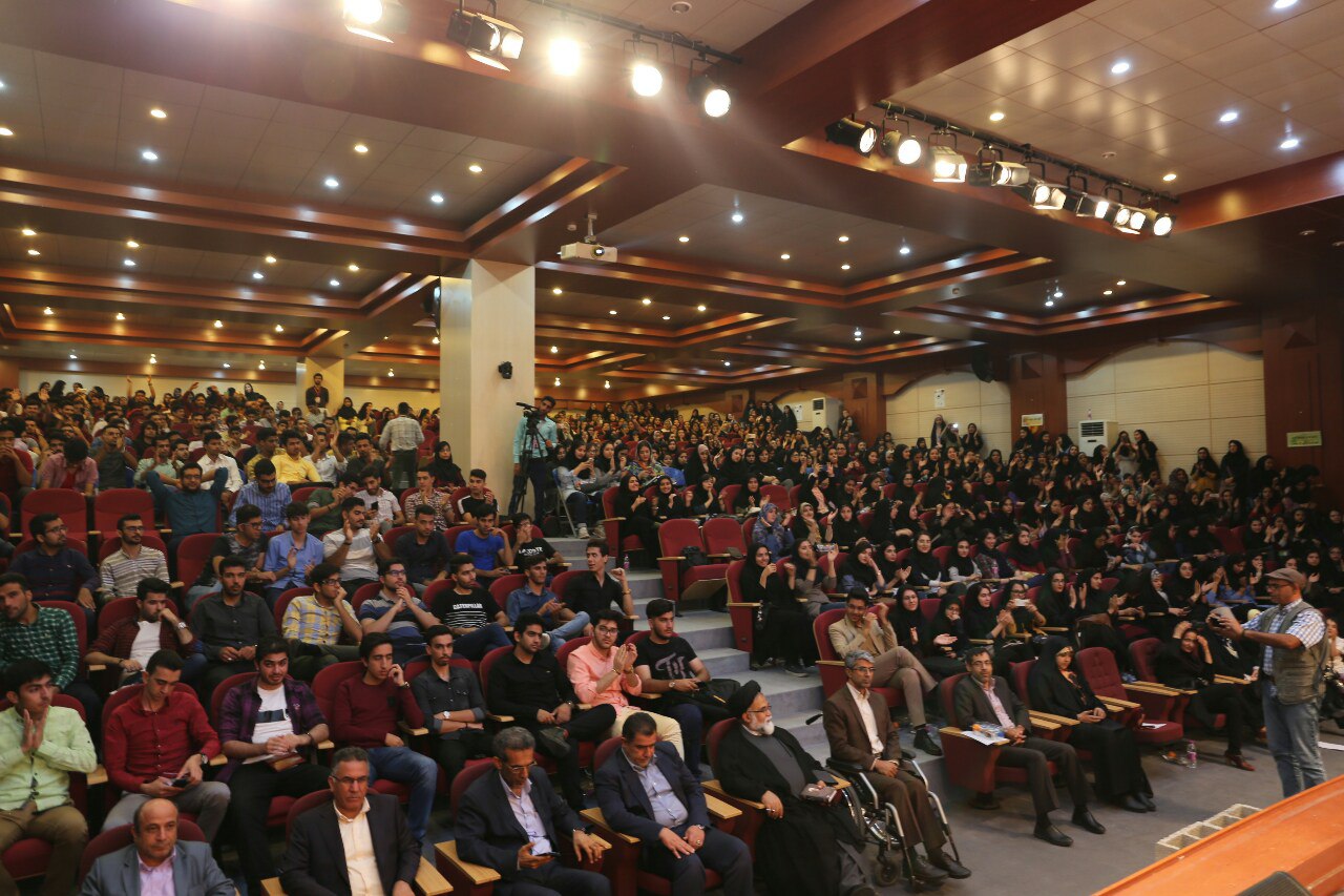 //بزرگترین تجمع دانشجویان هرمزگانی در علوم پزشکی استان رقم خورد