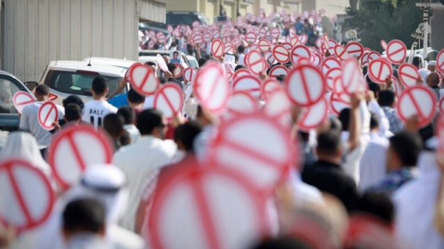 انتخابات بحرین شروع شد/ مخالفان آن را کُمدی انتخابات خواندند
