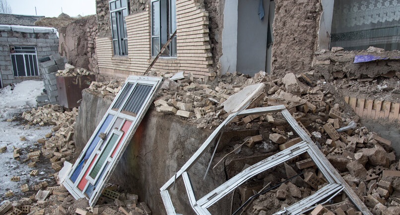 مردم مناطق زلزله زده خوی 