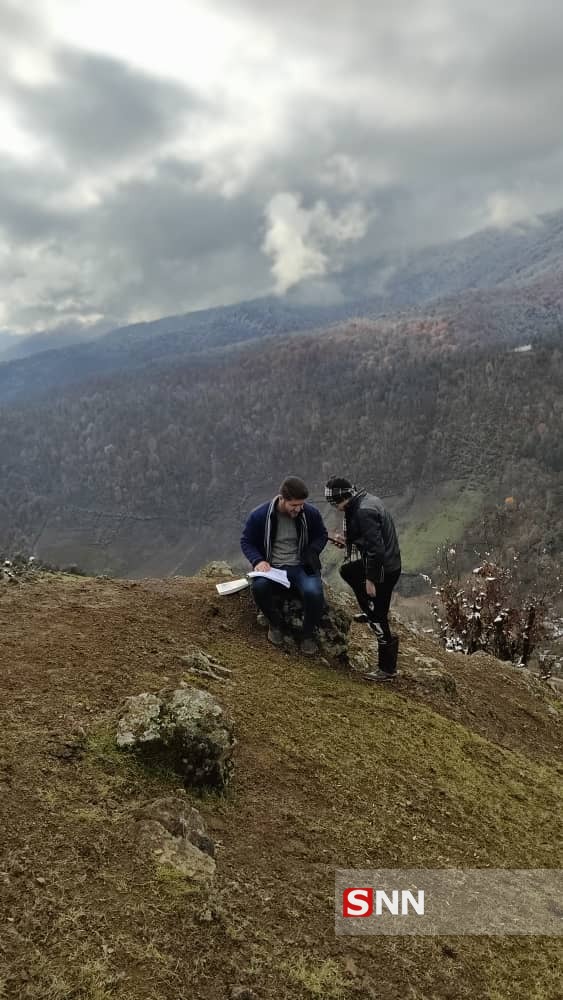 دانشجویان و دانش آموزان بسک تالش برای رسیدن به اینترنت باید کوهنوردی کنند +عکس