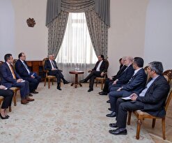 دیدار وزیر اقتصاد کشورمان با معاون نخست وزیر و وزرای دارایی و اقتصاد ارمنستان