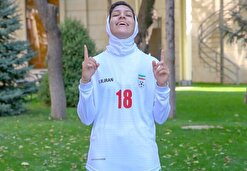 هواداران ملوان به یاد بانوی فوتبالیست ایرانی