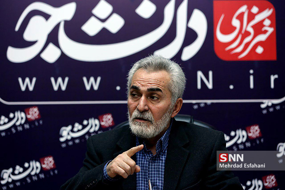 «اف ۱۴»های نیروی هوایی در ۱۲ بهمن هواپیمای امام را اسکورت کردند