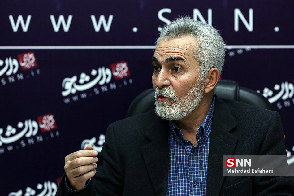 اف ۱۴ های نیروی هوایی در ۱۲ بهمن هواپیمای امام را اسکورت کردند/ امام پای پلکان به من گفتند سر اسلحهتان را سمت اسرائیل بگیرید اف ۱۴ های نیروی هوایی در ۱۲ بهمن هواپیمای امام را اسکورت کردند/ امام پای پلکان به من گفتند سر اسلحهتان را سمت اسرائیل بگیرید