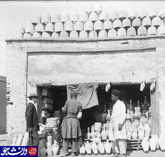 تصویر مربوط به یک مغازه در بازار تهران؛ ۱۰۰ سال قبل