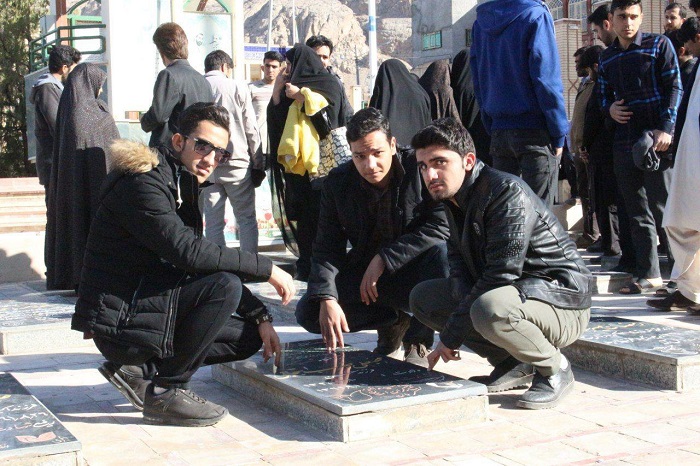 دانشجویان دانشگاه فرهنگیان کرمان با آرمان‌های شهدا تجدید میثاق کردند