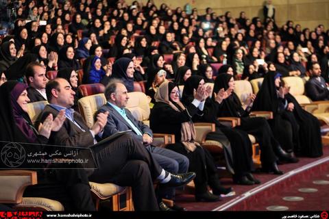 رقص دختران و آواز زنان در همایش شهرداری تهران+ فیلم و تصاویر/  از همایش هنجار شکن برج میلاد تا دختران انقلاب