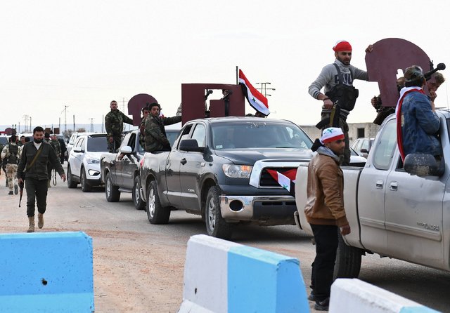 یورش ارتش ترکیه به نیروهای «مردمی» سوریه هنگام ورود به عفرین/ کردها اجابت دمشق را ستودند