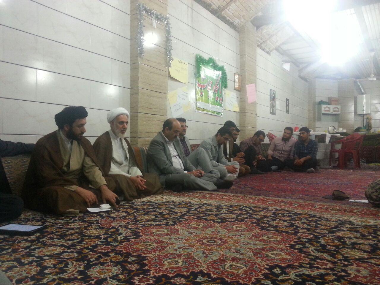 بازدید جمعی از مسئولان دانشگاه آزاد از روند اجرای اردوهای جهادی در شهرک شهید بهشتی