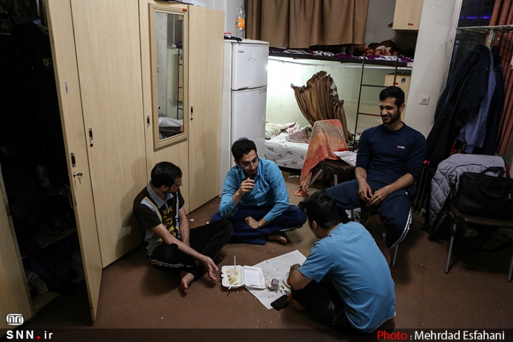 بعد از ریزگرد، آلودگی و بی آبی این بار نوبت دانشجویان است/در خوابگاه‌های بوشهر چه می‌گذرد؟