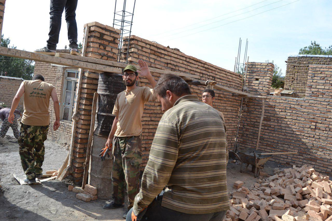 فعالیت دانشجویان بسیجی دانشگاه شهید مدنی آذربایجان در مناطق محروم استان آذربایجان شرقی