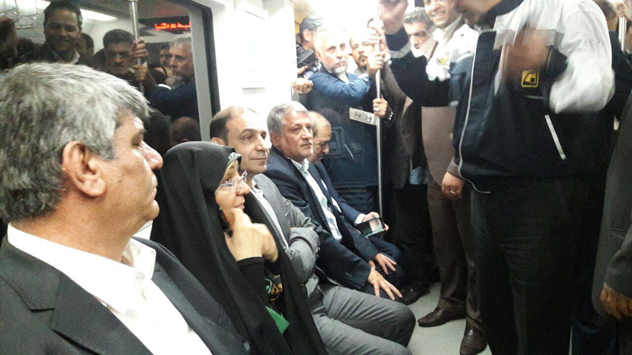انتخاب کمیسیونها دستور کار بعدی شورای شهر/ پیرمردی که در مترو ایستاده بود از همراهان محسن هاشمی بود انتخاب کمیسیونها دستور کار بعدی شورای شهر/ پیرمردی که در مترو ایستاده بود از همراهان محسن هاشمی بود