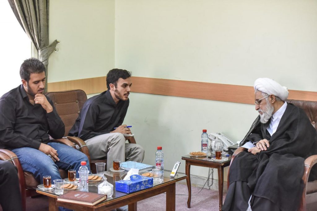 دیدار اعضای انجمن اسلامی دانشجویان دانشگاه شیراز با نماینده، ولی فقیه در استان فارس
