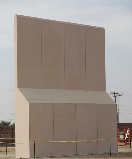 پایان ساخت ۸ نمونه از دیوارهای جنجالی ترامپ برای مرز مکزیک