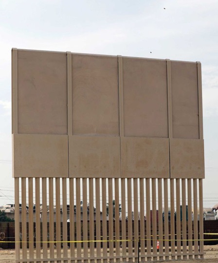 پایان ساخت ۸ نمونه از دیوارهای جنجالی ترامپ برای مرز مکزیک