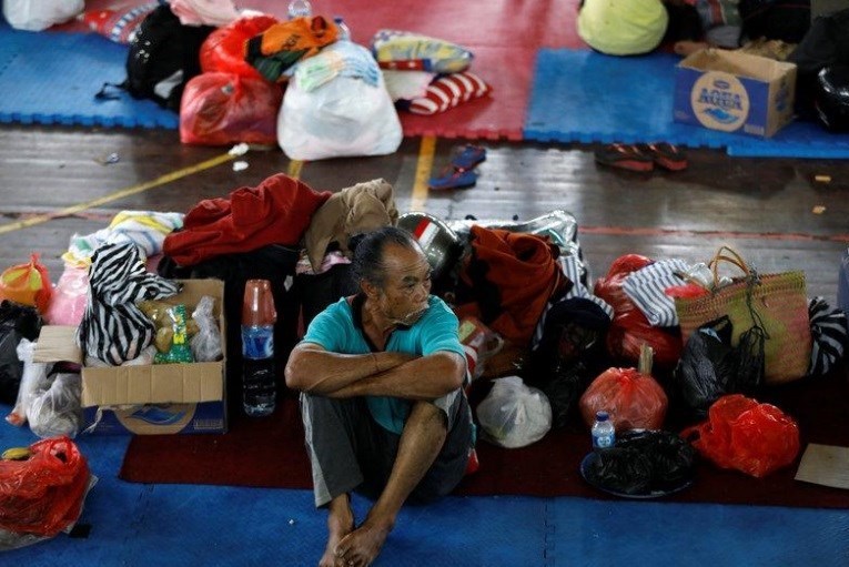 فعال شدن آتشفشان اندونزی ۵۰ هزار نفر را آواره کرد