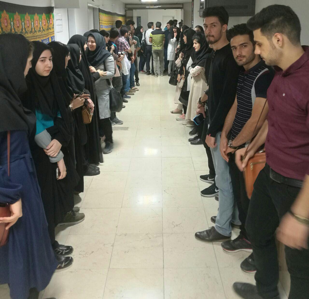 تجمع روز دوم دانشجویان دانشکده دندانپزشکی جندی شاپور اهواز مقابل ساختمان مرکزی دانشگاه + تصاویر