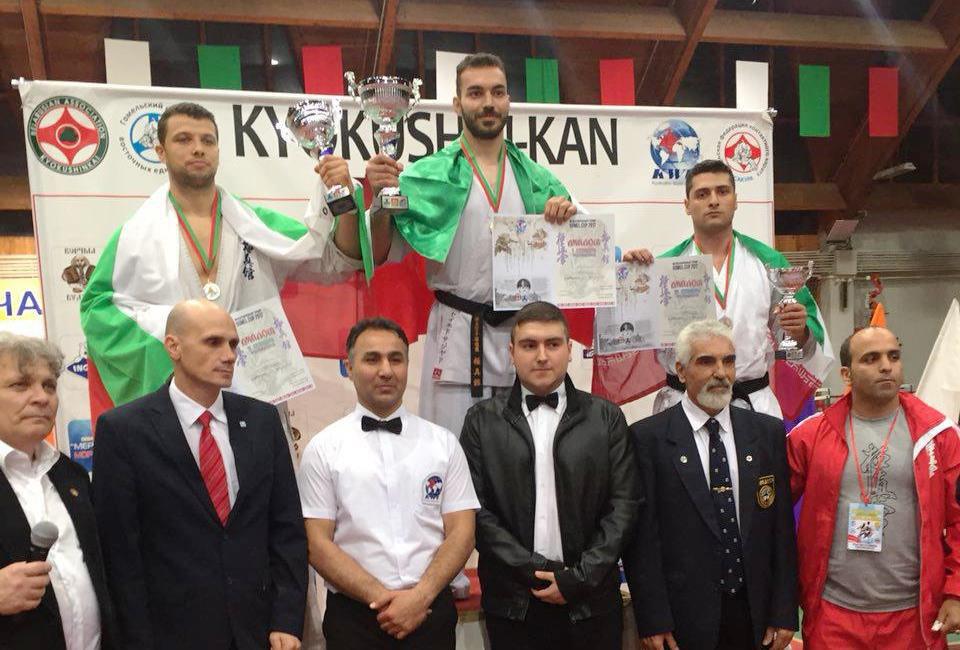 دانشجوی واحد اصفهان مقام سوم مسابقات جهانی کاراته را کسب کرد
