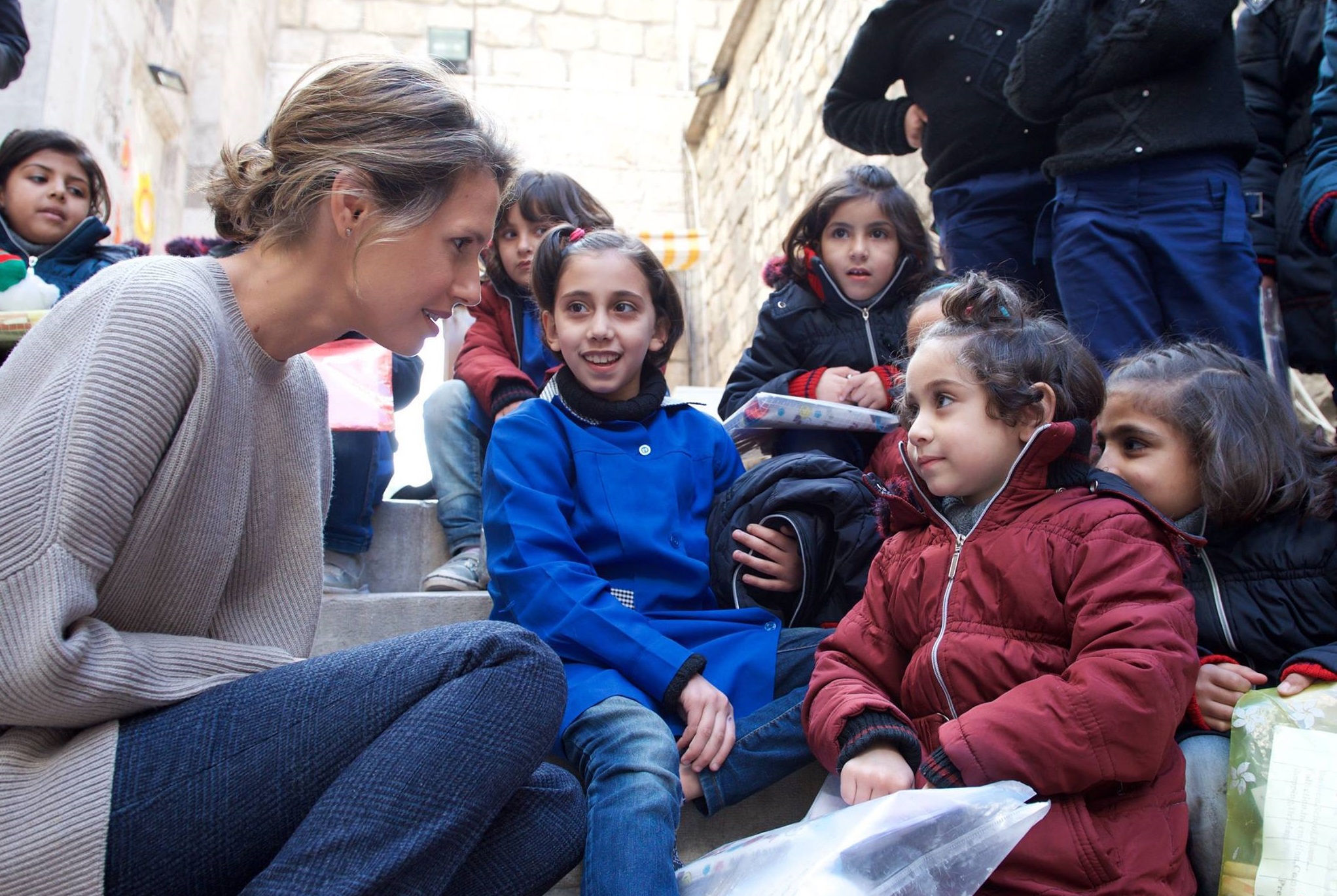تصاویر/ همسر بشار اسد به دیدن یتیمان رفت