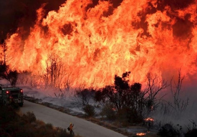 دستورات جدید برای تخلیه مردم از کالیفرنیا/ وسعت آتش‌سوزی بزرگتر از نیویورک شد