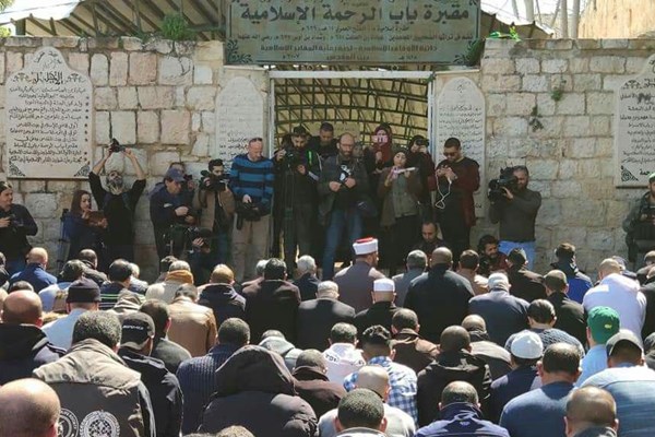 نماز جمعه ۴۰ هزار نفری در مسجدالاقصی علیرغم استقرار تک‌تیراندازان صهیونیست