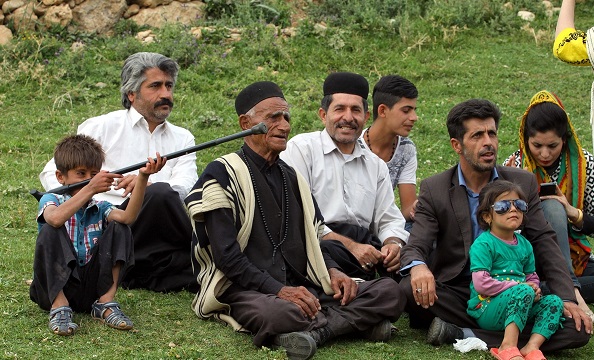 آداب کهن نوروز در سرزمین چهار فصل کهگیلویه و بویراحمد/ چاله گرم کنون؛ برکت و پایداری سفره صاحب خانه