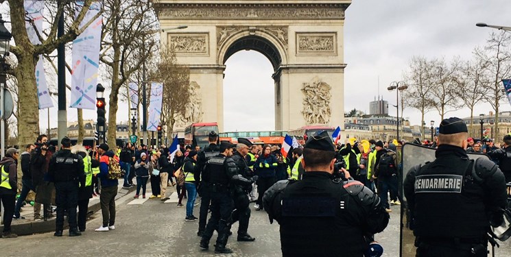هجدهمین شنبه اعتراضات در فرانسه +فیلم و عکس