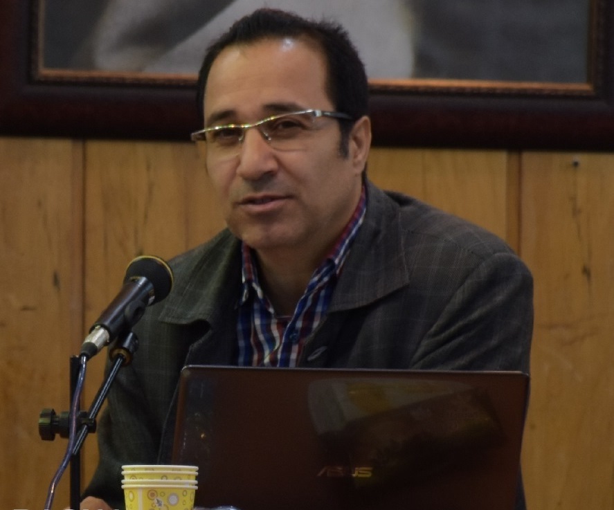 بین ۱۵ تا ۱۸ درصد دانشجویان کشور سیگار مصرف میکنند/ طرح اهدای یک شاخه گل به ازای تحویل هر سیگار