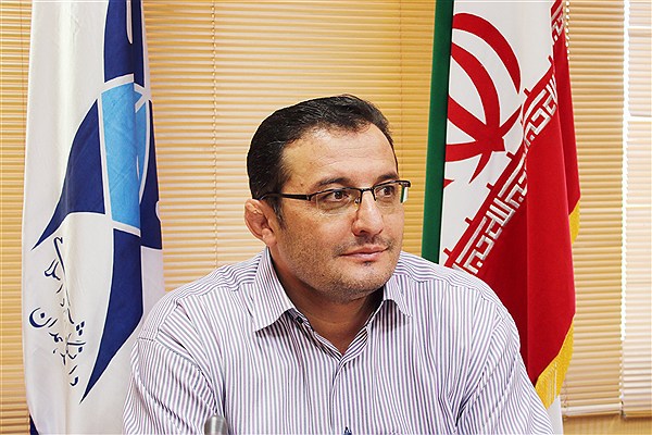 عضو هیات علمی دانشگاه آزاد از سوی استاندار همدان تقدیر شد