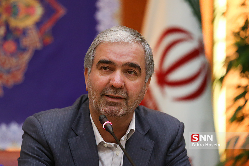 فضای مجازی قسمت عمدهای از زندگی دانشجویان را در اختیار دارد/ باید برای مواجهه با شرایط بحرانی آماده شویم