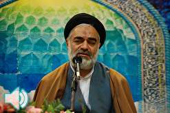 حضور در همایش شیرخوارگان حسینی تمرین حرکت در راه ولایت است