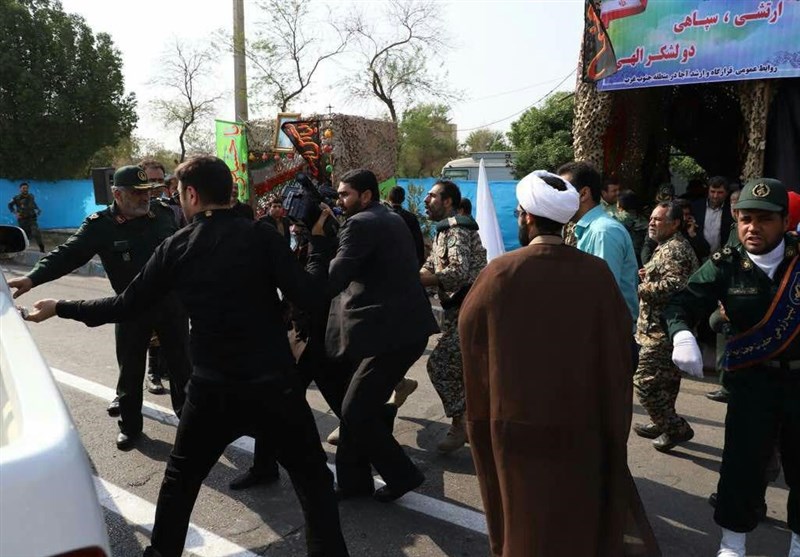 جزئیات حمله تروریستی به مراسم رژه نیرو‌های مسلح در اهواز/ ۲۹ نفر شهید شدند؛ ۲ تروریست کشته و یک نفر دستگیر شد + اسامی شهدا و فیلم