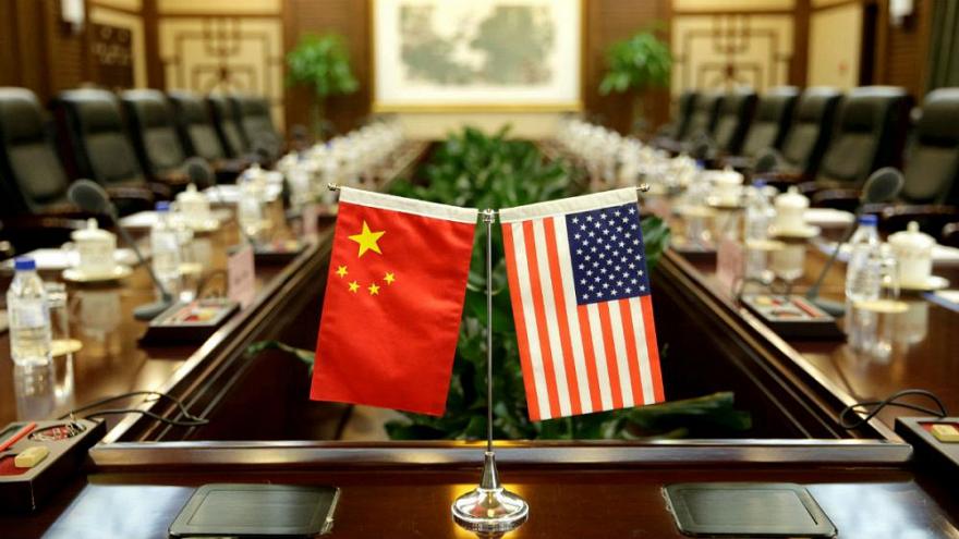متیس: رفتار اقتصادی پکن، غارتگرانه است/ درباره نظامی‌گری چین در دریای چین جنوبی نگرانیم