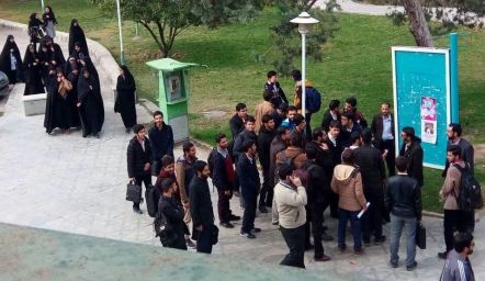 ماجرای حمله نیرو‌های شهرداری اصفهان به دانشجویان علوم پزشکی/ چاقوکشی علیه دانشجویان فتنه‌ستیز!