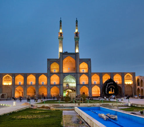 سفر به شهر‌های تاریخی ایران را با قطار تجربه کنید!