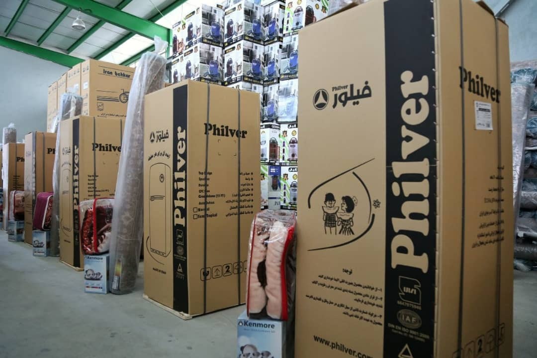 ارسال ۴۰۰۰ بسته لوازم خانگی تولید داخل توسط ستاد اجرایی فرمان امام برای مردم مناطق سیل زده گلستان