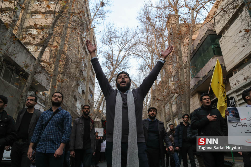 روز گذشته دانشجویان دانشگاه‌های تهران برای بزرگداشت شهید سلیمانی چه اقداماتی انجام دادند؟
