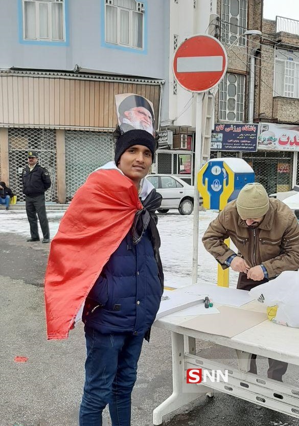 دانشجویان خارجی دانشگاه امام خمینی (ره) در راهپیمایی ۲۲ شرکت کردند