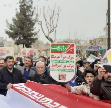 حضور پرشور دانشگاهیان دانشگاه سمنان در راهپیمایی ۲۲ بهمن