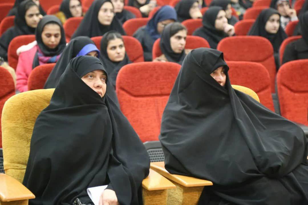 آماده///جشنواره بانوی تراز انقلابی برای اولین بار در استان مازندران برگزار شد